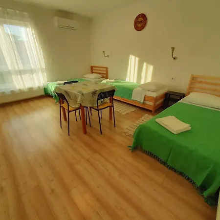 Argonauti With Free Parking *