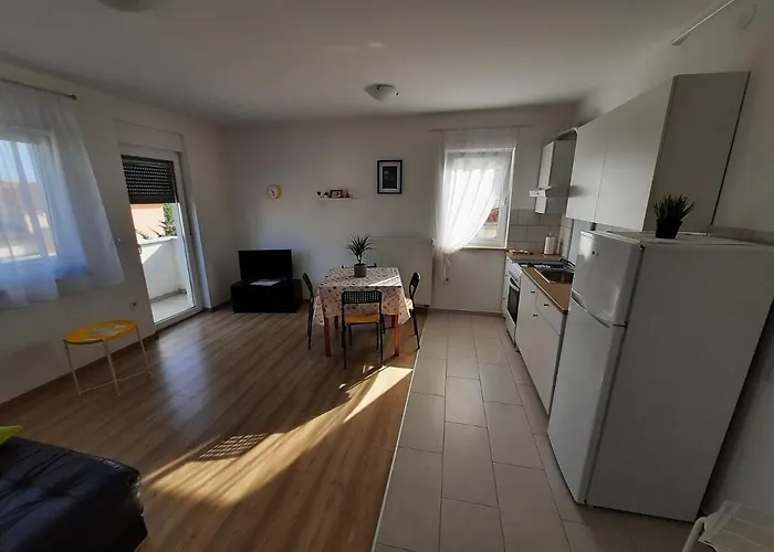 Argonauti With Free Parking