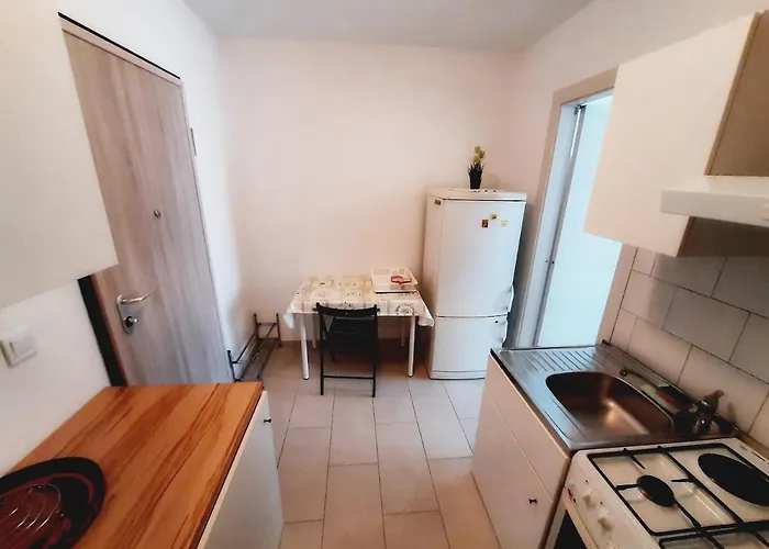 Argonauti With Free Parking Lägenhet Pula