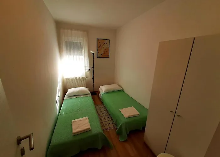 Argonauti With Free Parking *