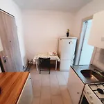Argonauti With Free Parking Appartement Pula