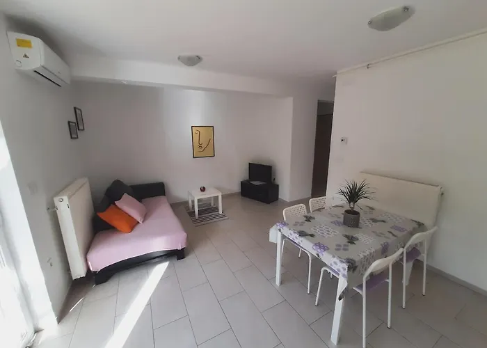 Argonauti With Free Parking Apartman