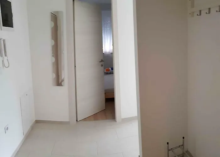 Argonauti With Free Parking Apartman *